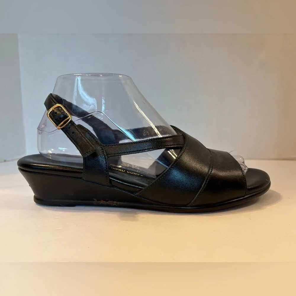 SAS Caress black leather cross strap open toe wedge sandal size 8.5 N